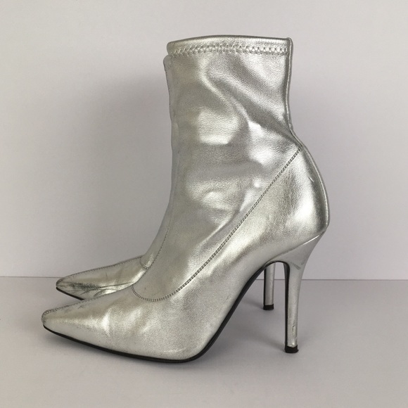Giuseppe Zanotti Salome Leather Point Toe Heels in Metallic Silver - Picture 4 of 12